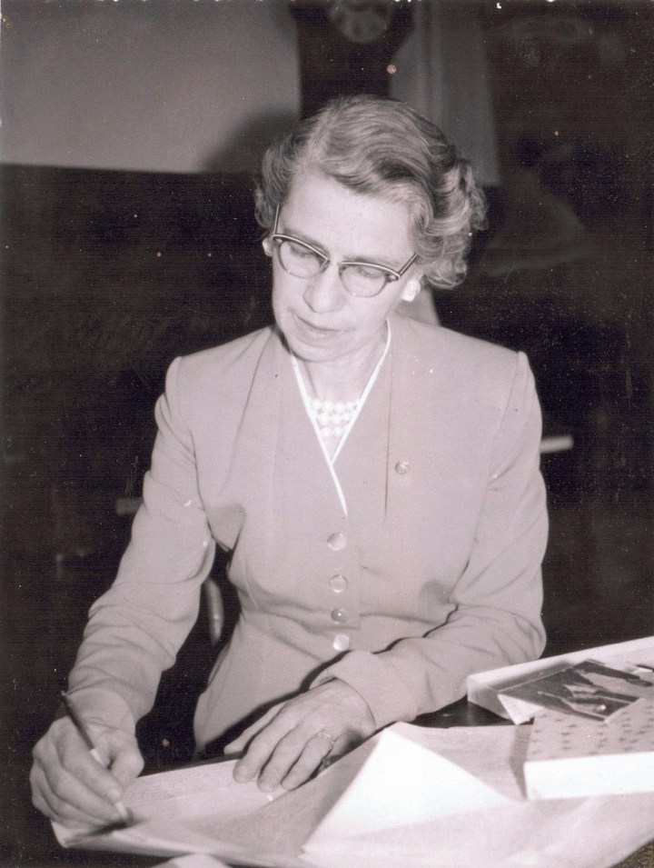 Laura B. Dixon (1960)